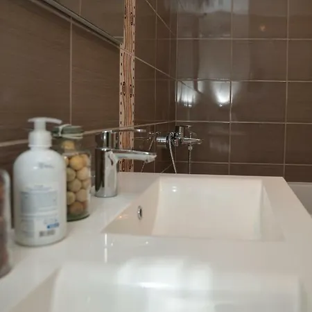 Apartman Dona *